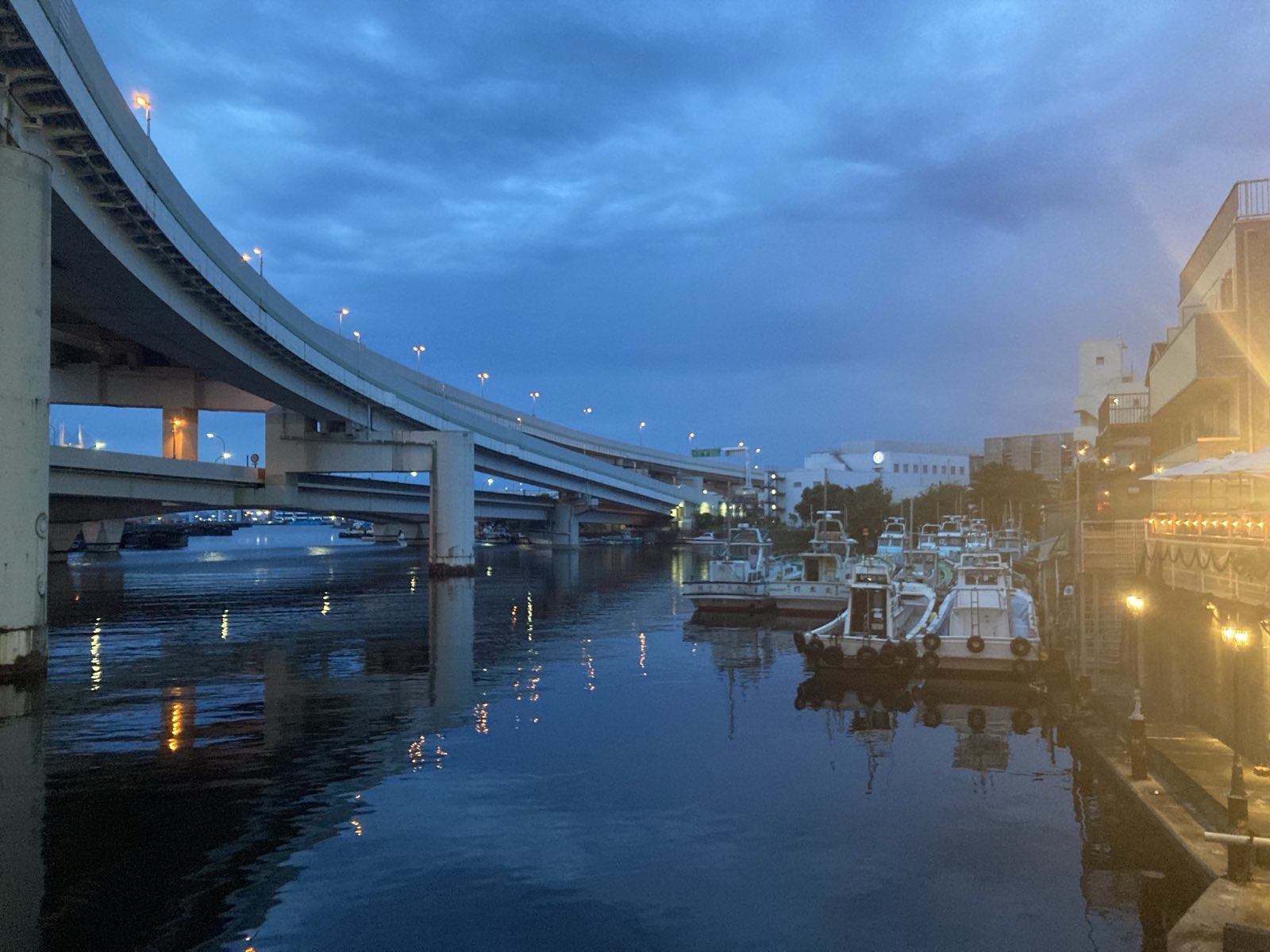 ファビアンブルー